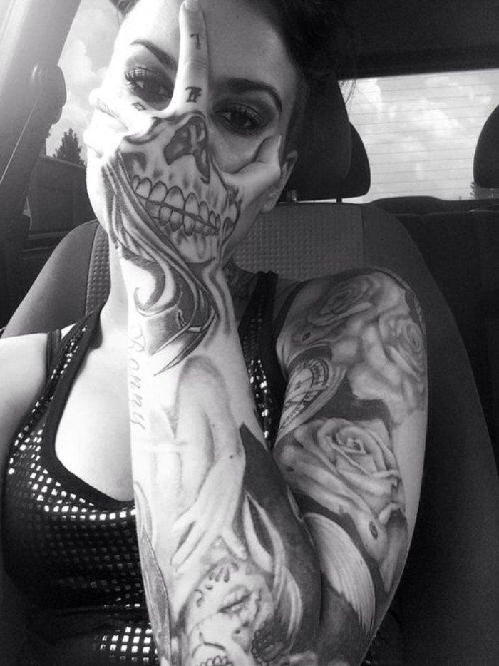 25 Tatuaggi che creano sorprendenti illusioni ottiche da farti girar la testa! articolo