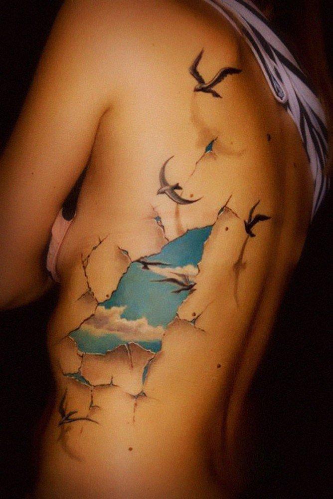 25 Tatuaggi che creano sorprendenti illusioni ottiche da farti girar la testa! articolo