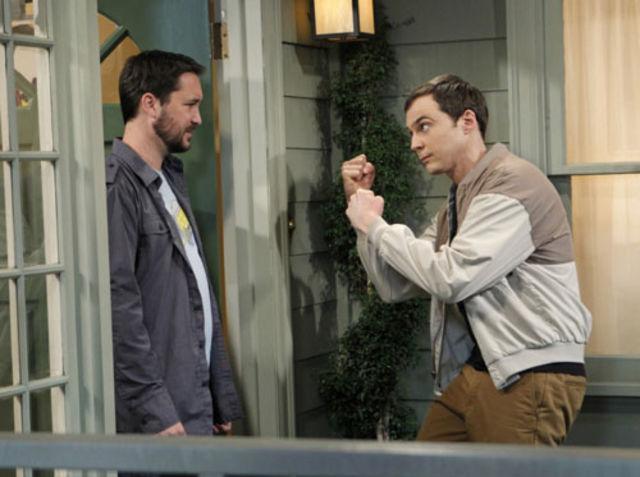 15 cose che non avete MAI notato in Big Bang Theory! articolo