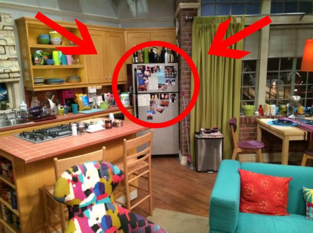 15 cose che non avete MAI notato in Big Bang Theory! articolo