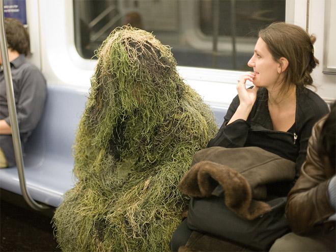 Le 20 cose assurde che vedete solo in Metropolitana! articolo