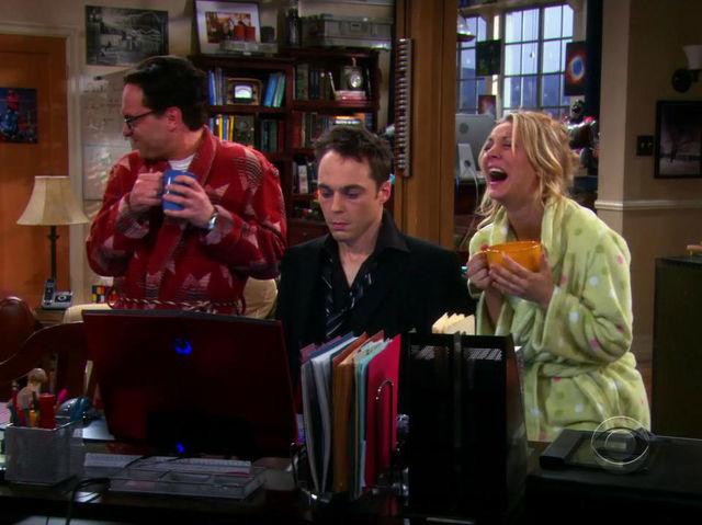 15 cose che non avete MAI notato in Big Bang Theory! articolo