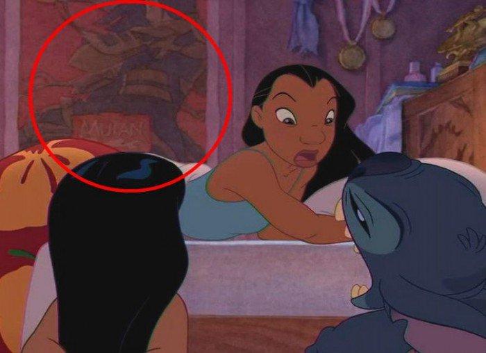 20 "intrusi" famosi che si nascono all'interno dei cartoni animati della Disney articolo