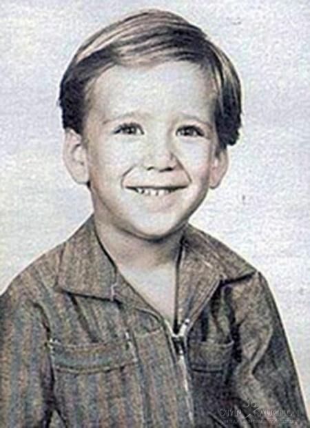 20 foto di Star di Hollywood da piccole: riesci a riconoscerle? articolo