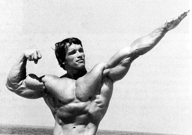 La bellezza dell'uomo è cambiata negli ultimi 100 anno: IERI E OGGI articolo