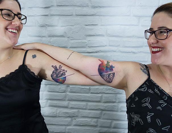 I 20 tatuaggi più belli da fare con le tue migliore amiche! articolo