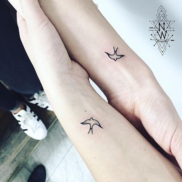 I 20 tatuaggi più belli da fare con le tue migliore amiche! articolo