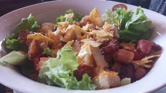5 Insalatone fresche da gustare durante il caldo! articolo