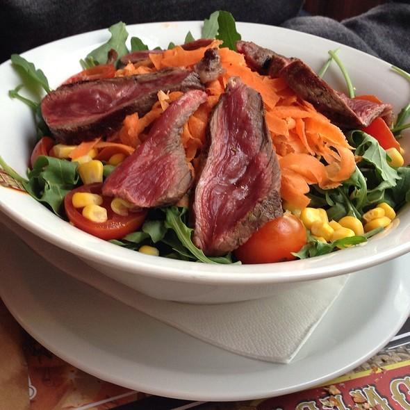 5 Insalatone fresche da gustare durante il caldo! articolo