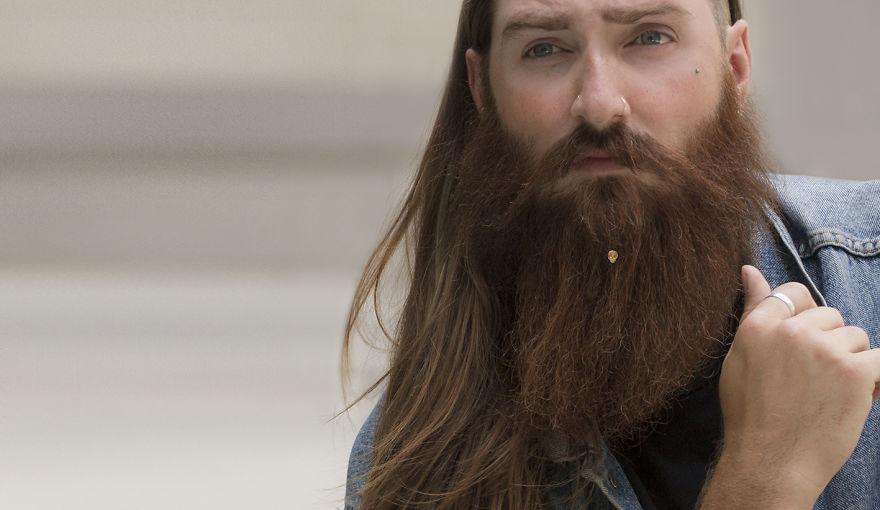 I gioielli che devi avere per abbellire la tua barba! articolo