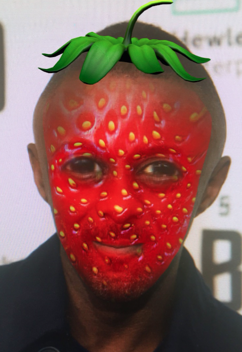 Sai riconoscere questi personaggi famosi con il filtro fragola di Snapchat? articolo