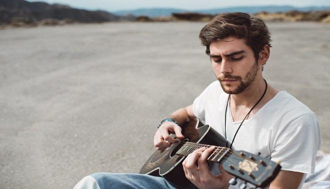 Alvaro Soler: 4 cose che forse non sapevi del tuo cantante preferito articolo
