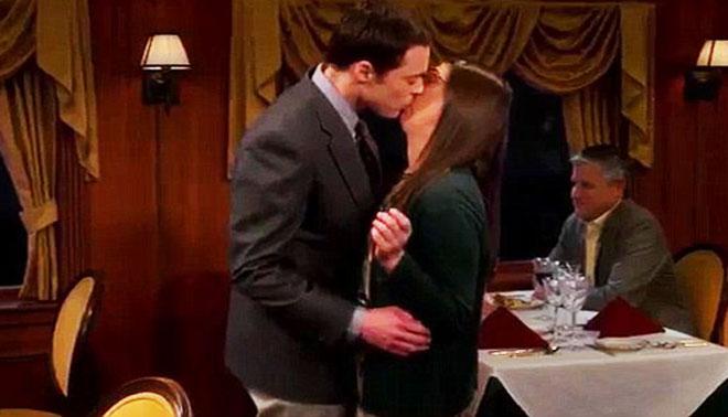 #Worldkissday: i 10 baci più attesi e sofferti delle serie tv