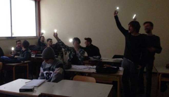 Scuole da incubo: senza luce né acqua a Bari