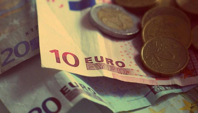 Stop alle iscrizioni online, ma non ai contributi