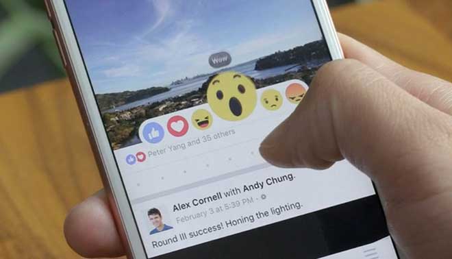 Festa della mamma: Facebook crea le emoji fiorite per stupirla