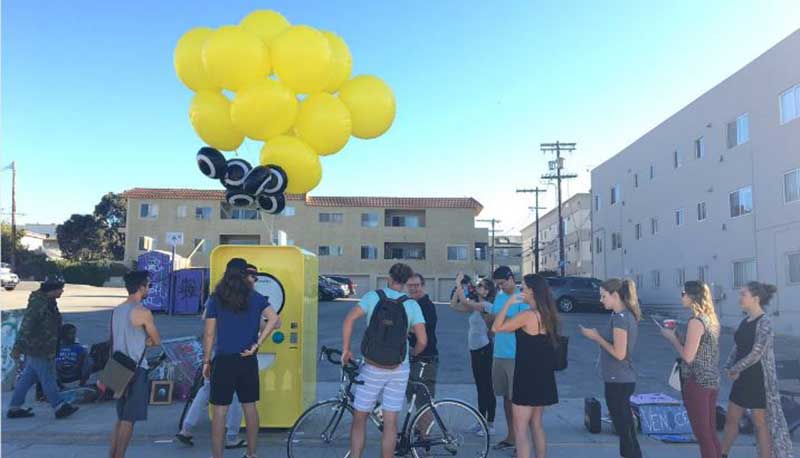  distributori automatici di Spectacles in primo piano