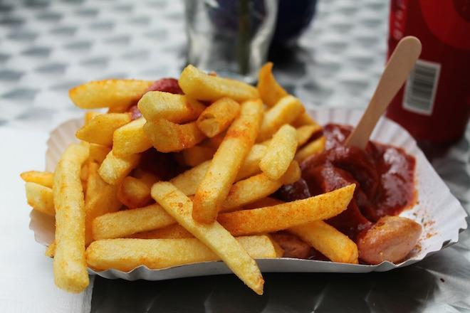 7 cibi che ti pentirai di aver mangiato in vacanza articolo