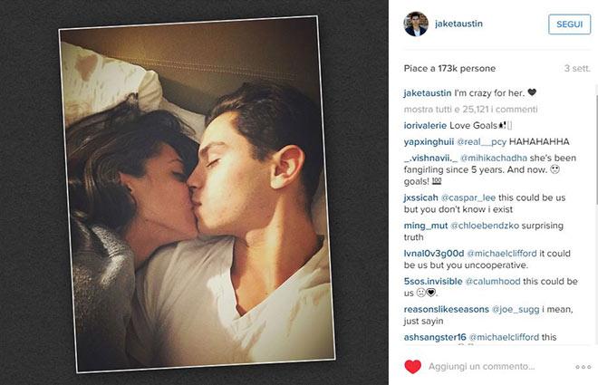 post instagram jake austin