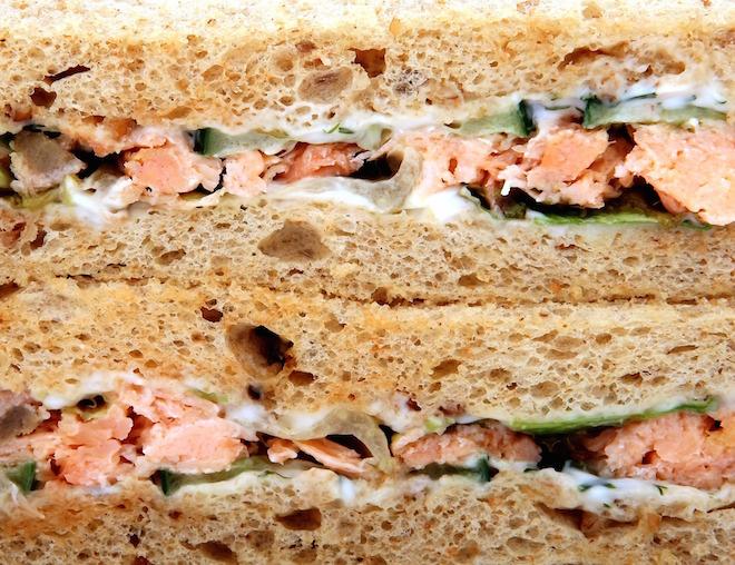 7 cibi che ti pentirai di aver mangiato in vacanza articolo