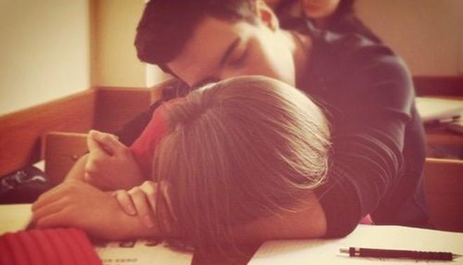 foto di i ragazzi vogliono l'ora di educazione sessuale a scuola