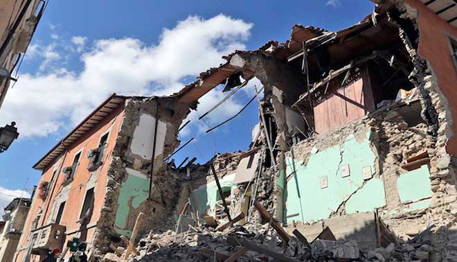 foto di terremoto Centro Italia 24 agosto 2016