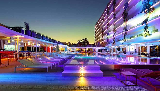 Le 5 Migliori Discoteche Di Ibiza Dove Scatenarsi Quest'estate