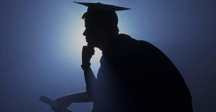 Cosa devi fare la notte prima della Laurea: 5 consigli! articolo