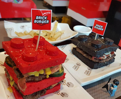 Hamburger a forma di LEGO: la novità dalle Filippine articolo