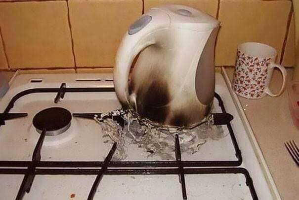 I 10 peggiori disastri in cucina da evitare quando diventi un fuorisede articolo