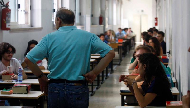 foto di commissari esterni maturità 2015, colpirli con il linguaggio del corpo