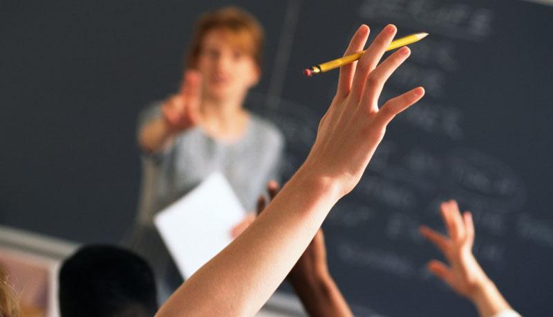 Assunzioni docenti: sì al concorso con formazione e tirocinio