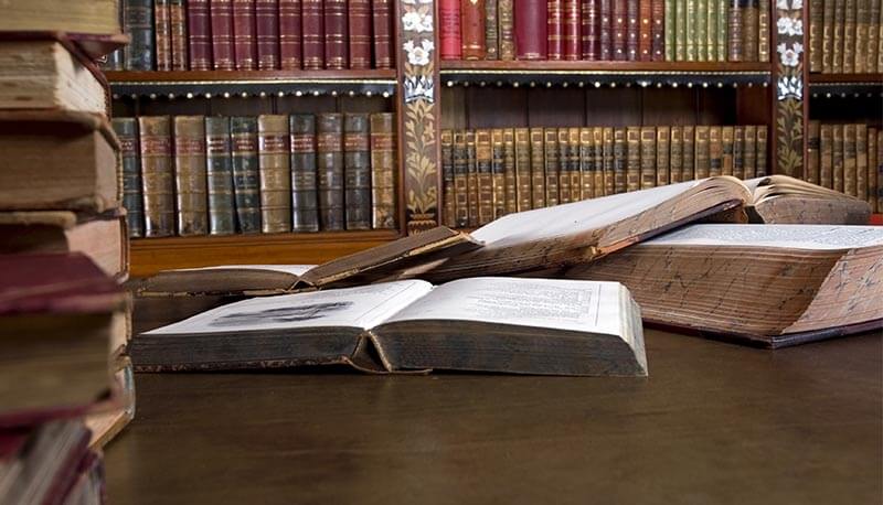 quali sono le formule fisse dell'epica