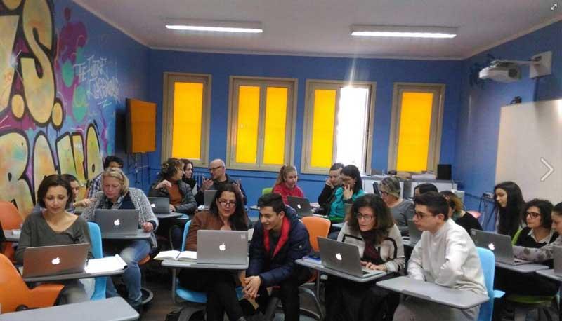 Brindisi, studenti e prof invertono i ruoli
