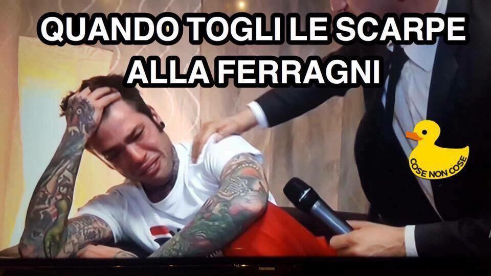 I piedoni di Chiara Ferragni fanno impazzire il web articolo
