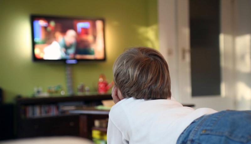 Vuoi andare bene a scuola? Devi guardare poca Tv