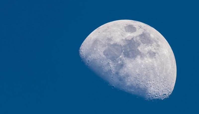 tesina di terza media sulla luna