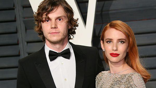 Emma Roberts e Evan Peters