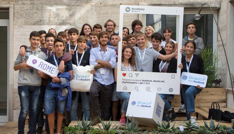 Al via Social Kamp, l’alternanza scuola-lavoro di qualità firmata Facebook e Skuola.net articolo