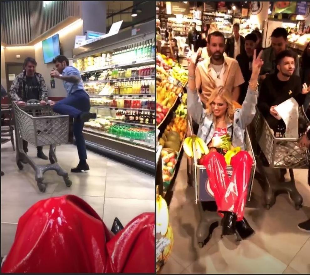 Fedez, festa di compleanno a sorpresa al supermercato: le immagini