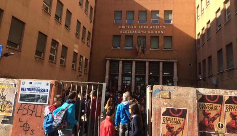 Studentessa in coma etilico: alcol a scuola, non è un caso isolato articolo