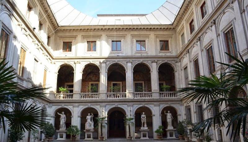 descrizione di Palazzo Altemps a Roma