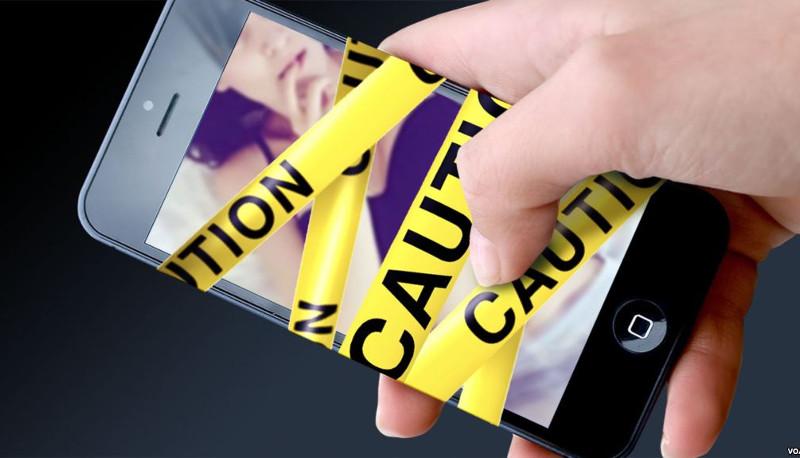 Sexting, più di 2 adolescenti su 10 si scambiano foto hot sui social. Col rischio ‘contagio’ sempre in agguato articolo