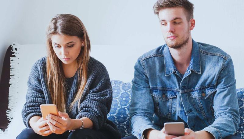 spiare smartphone