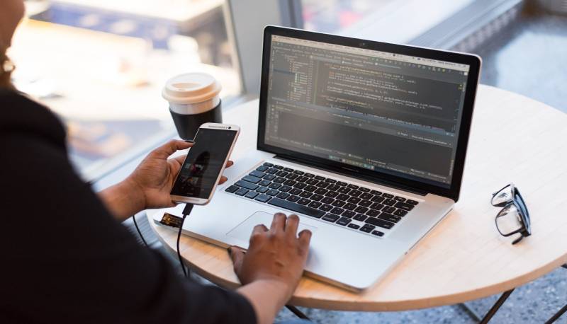 Didattica a distanza: un'azione illecita in una lezione virtuale