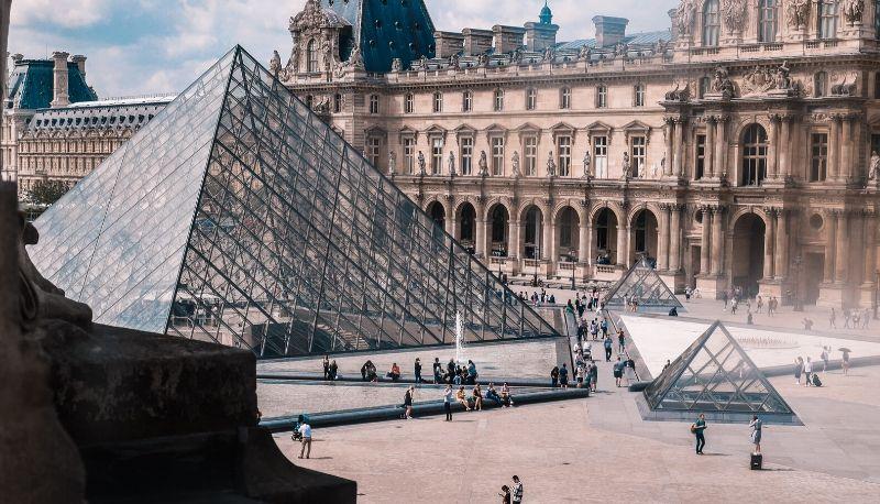 louvre