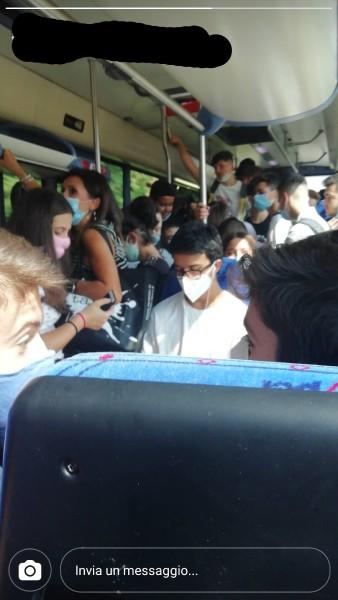 I primi giorni di scuola visti dagli studenti - FOTO GALLERY articolo