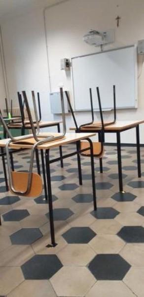 I primi giorni di scuola visti dagli studenti - FOTO GALLERY articolo