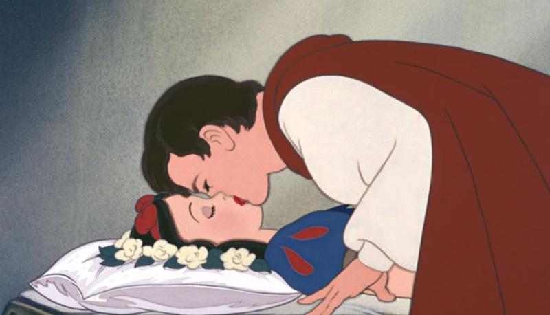 disneyland sotto accusa biancaneve