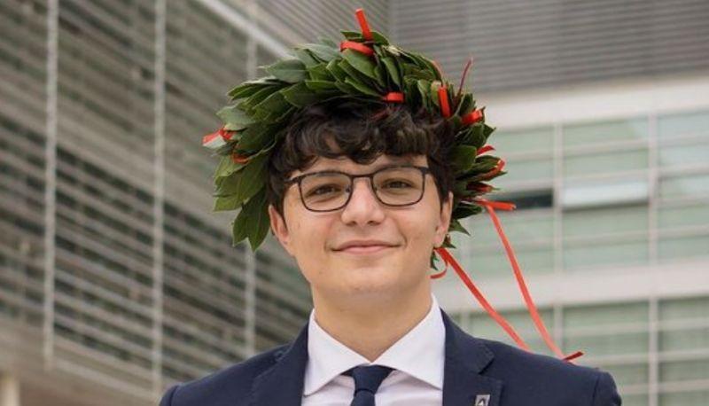 Laureato da record: 10 esami al mese e 110 e lode a 22 anni